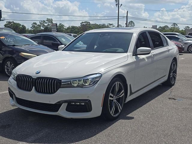 2018 BMW 7 Series 740i's photo