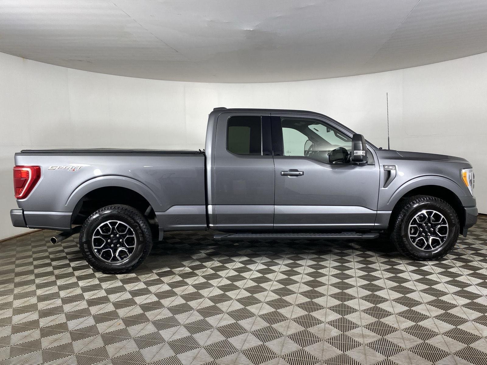 Used 2022 Carbonized Gray Ford XLT image 8