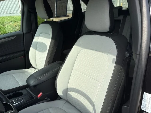 Used 2024 Black Ford Active image 21
