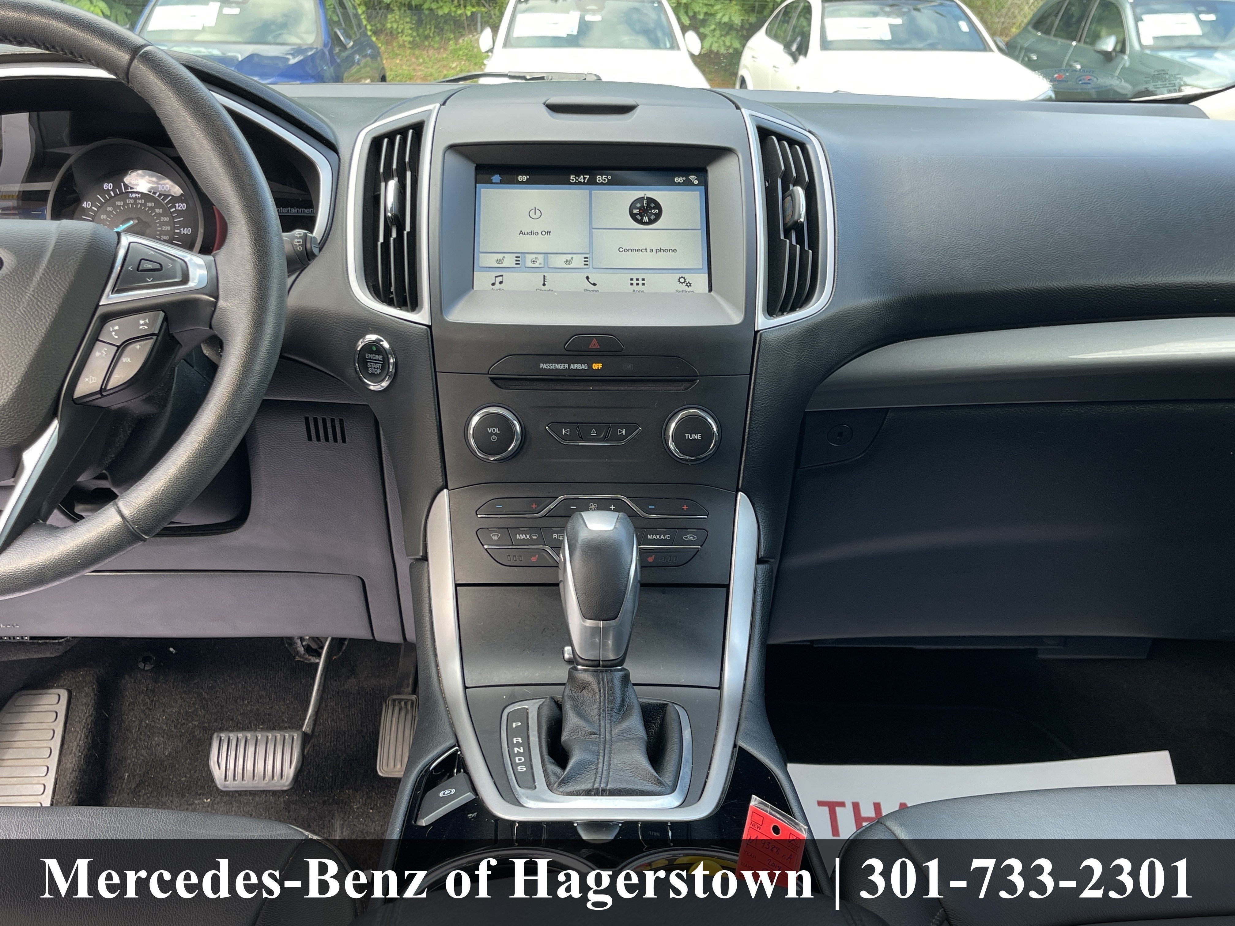 Used 2018 Oxford White Ford SEL FWD image 7