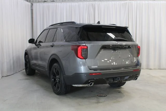 Used 2023 Gray Ford ST-Line image 27