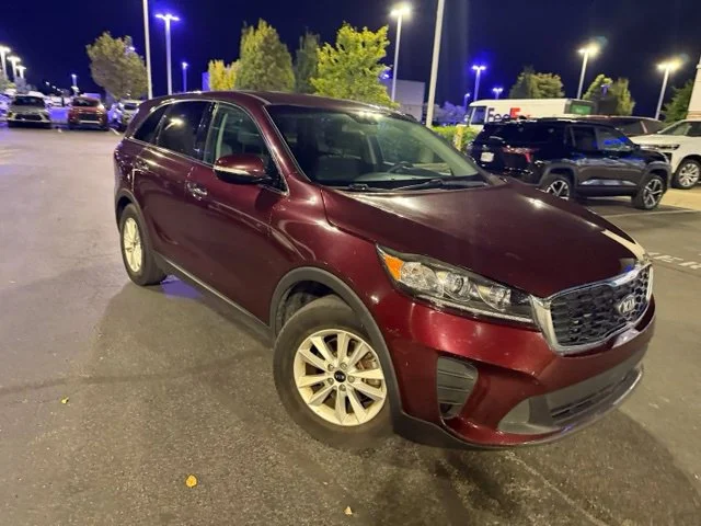 Used 2019 Purple Kia LX image 3