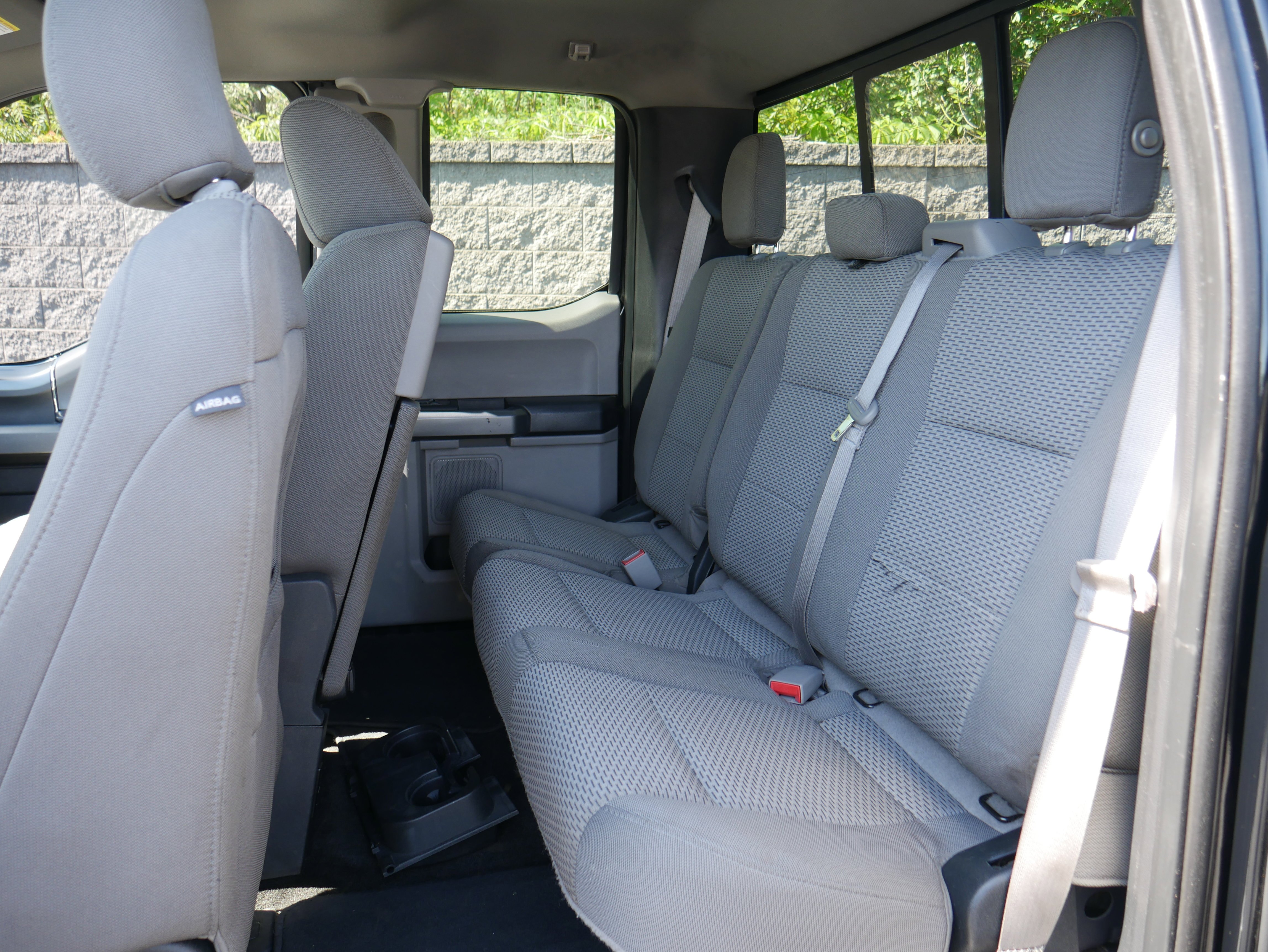 Used 2018 Wht Ford XL image 15