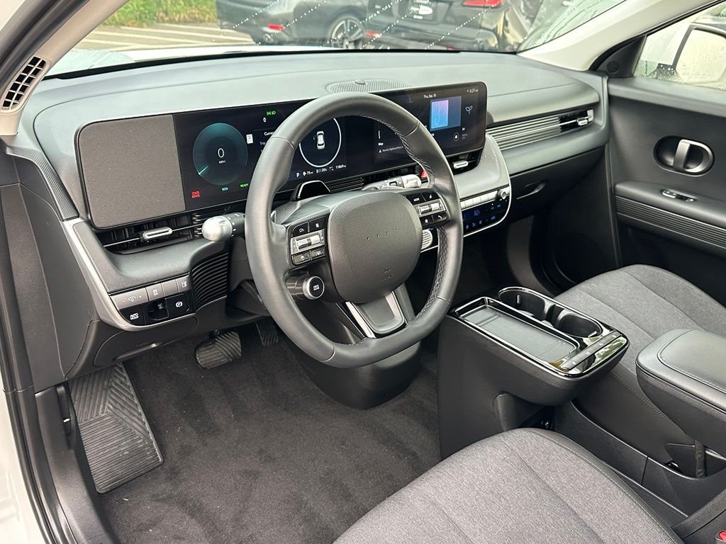 2025 Hyundai IONIQ 5 SE - Photo 15