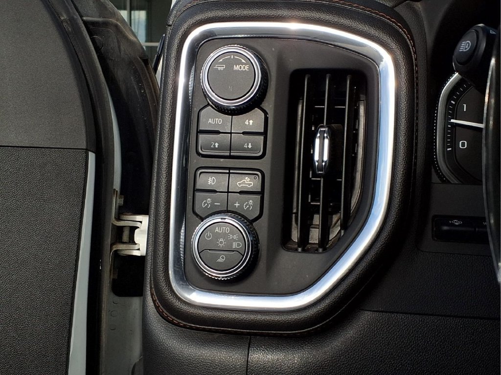 Used 2023 Summit White GMC AT4 image 12