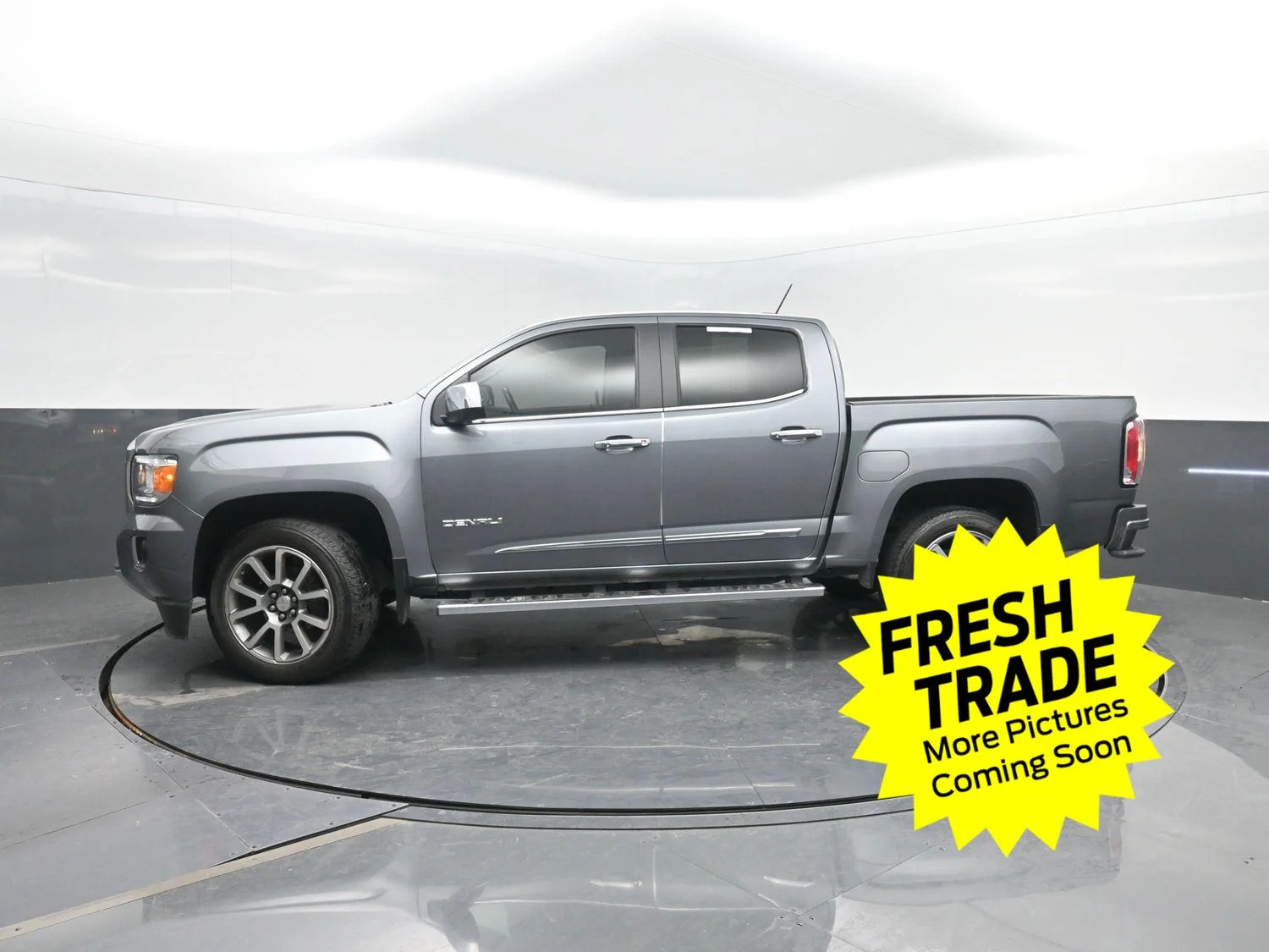2019 GMC Canyon 4WD Denali Crew Cab Short Box's photo