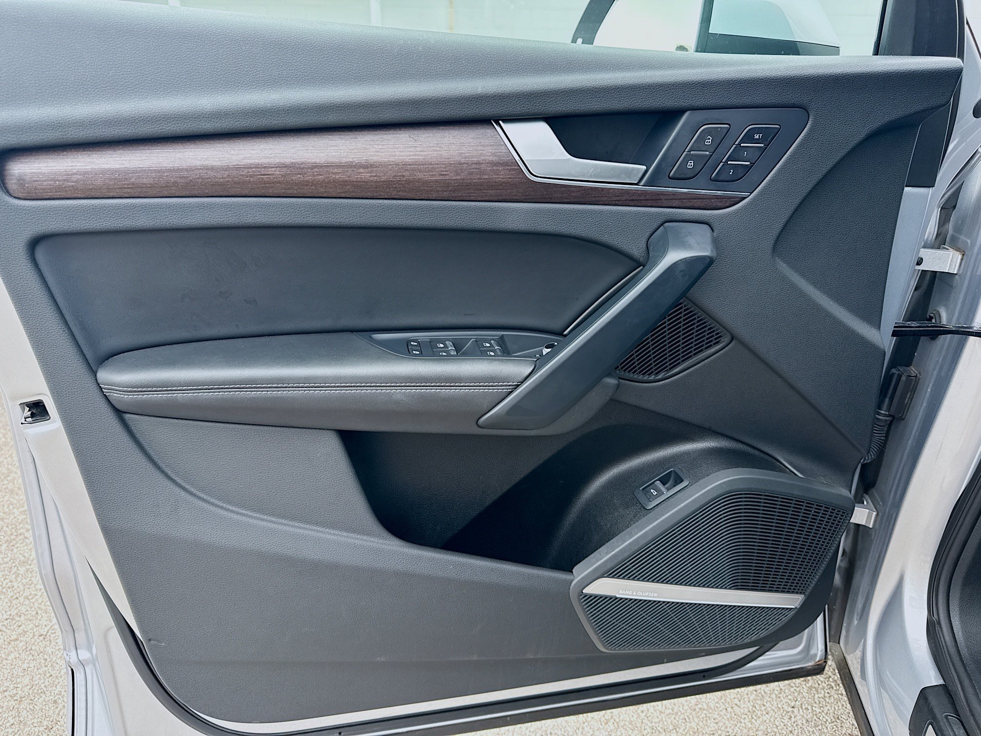 Used 2022 Gray Audi Premium Plus image 21