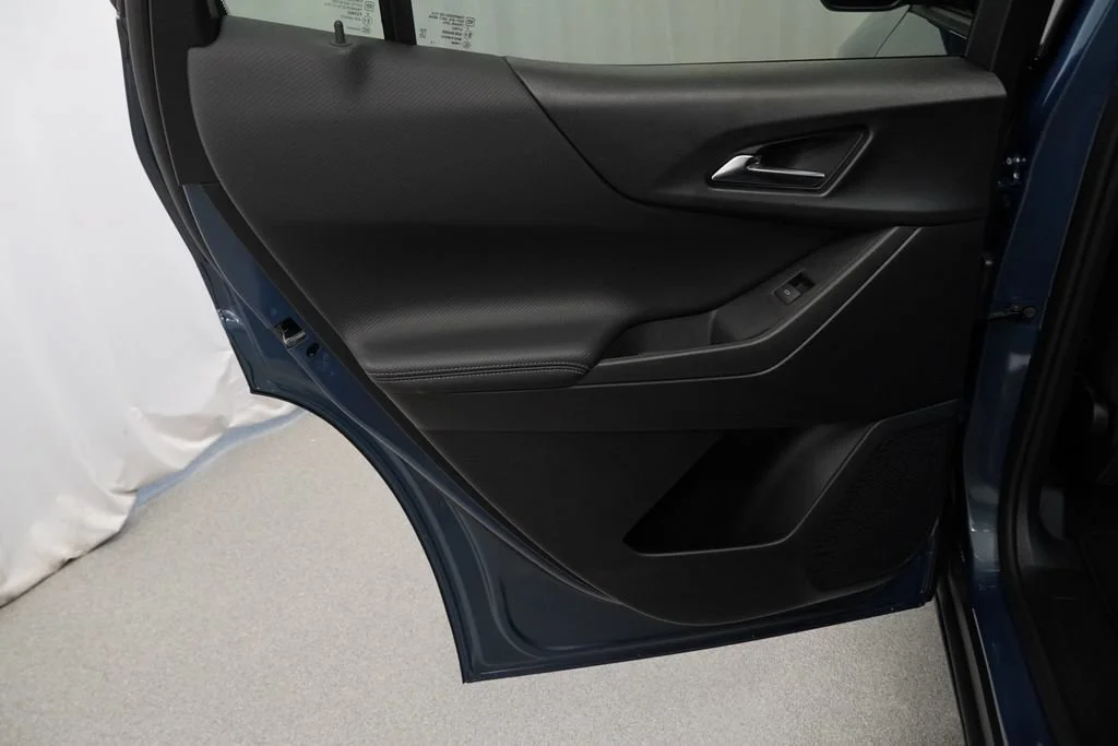 New 2027 Lakeshore Blue Metallic Chevrolet AWD LT image 22