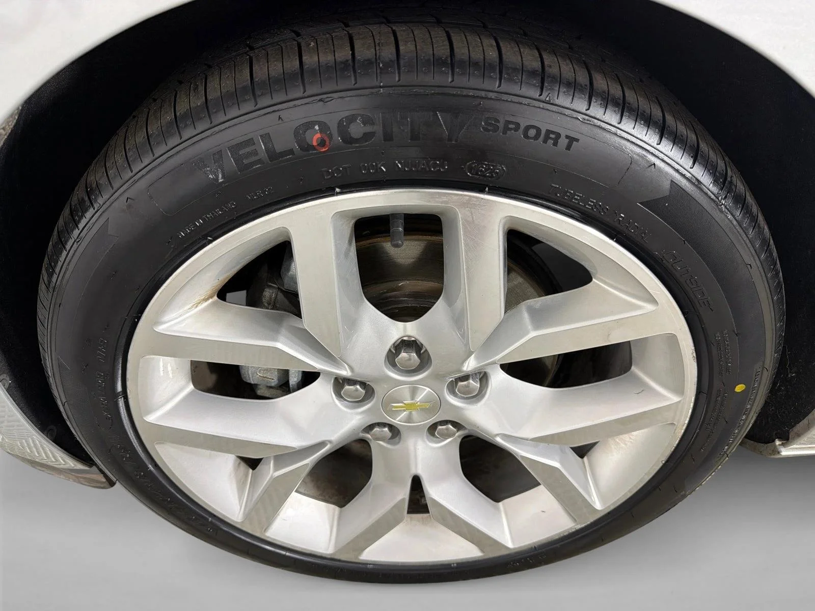 Used 2018 Beige Chevrolet Premier image 12