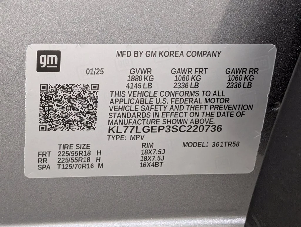 Certified Used 2025 Sterling Gray Metallic Chevrolet 1RS image 19