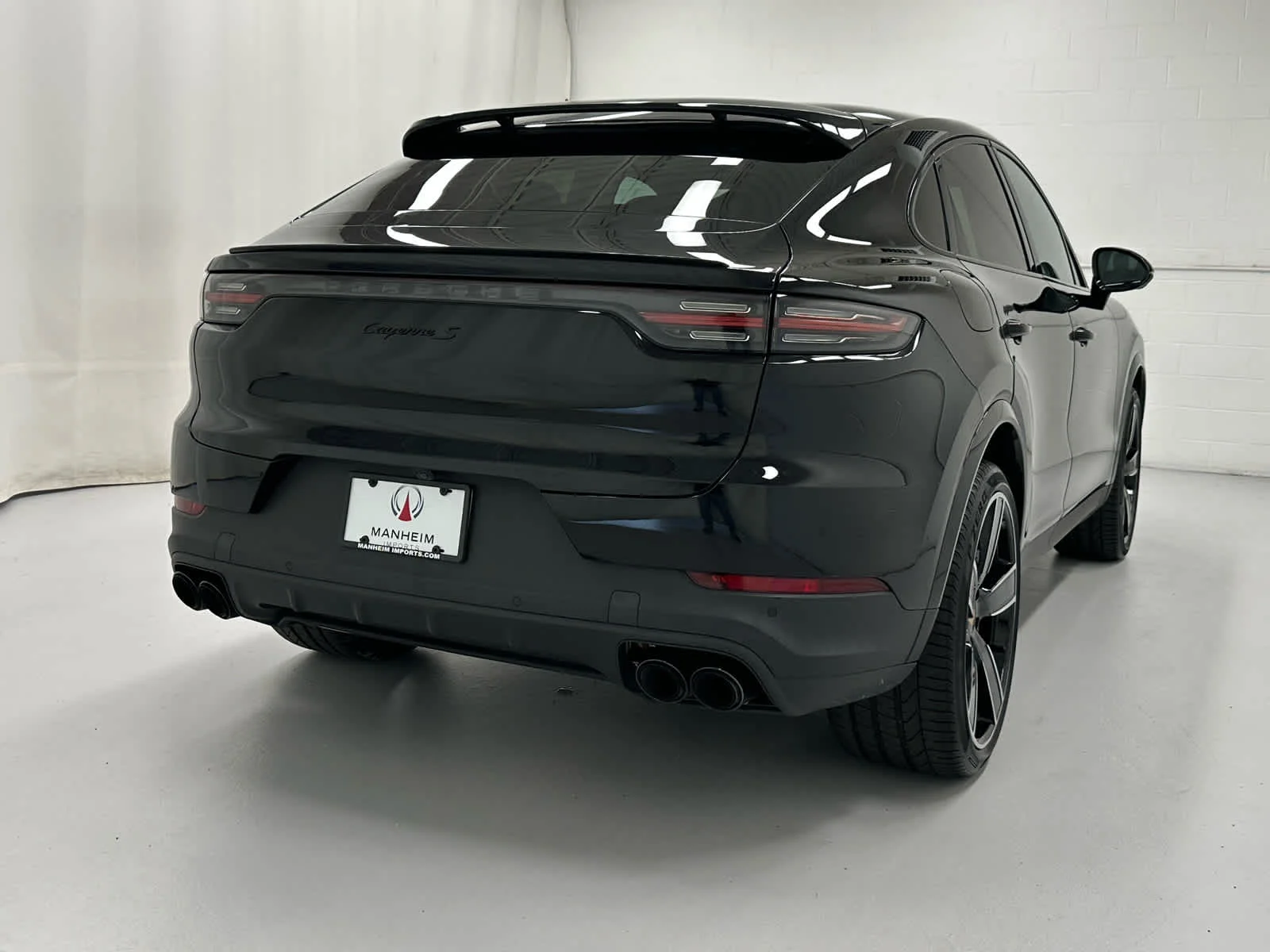 Used 2022 Black Porsche S Platinum Edition image 6