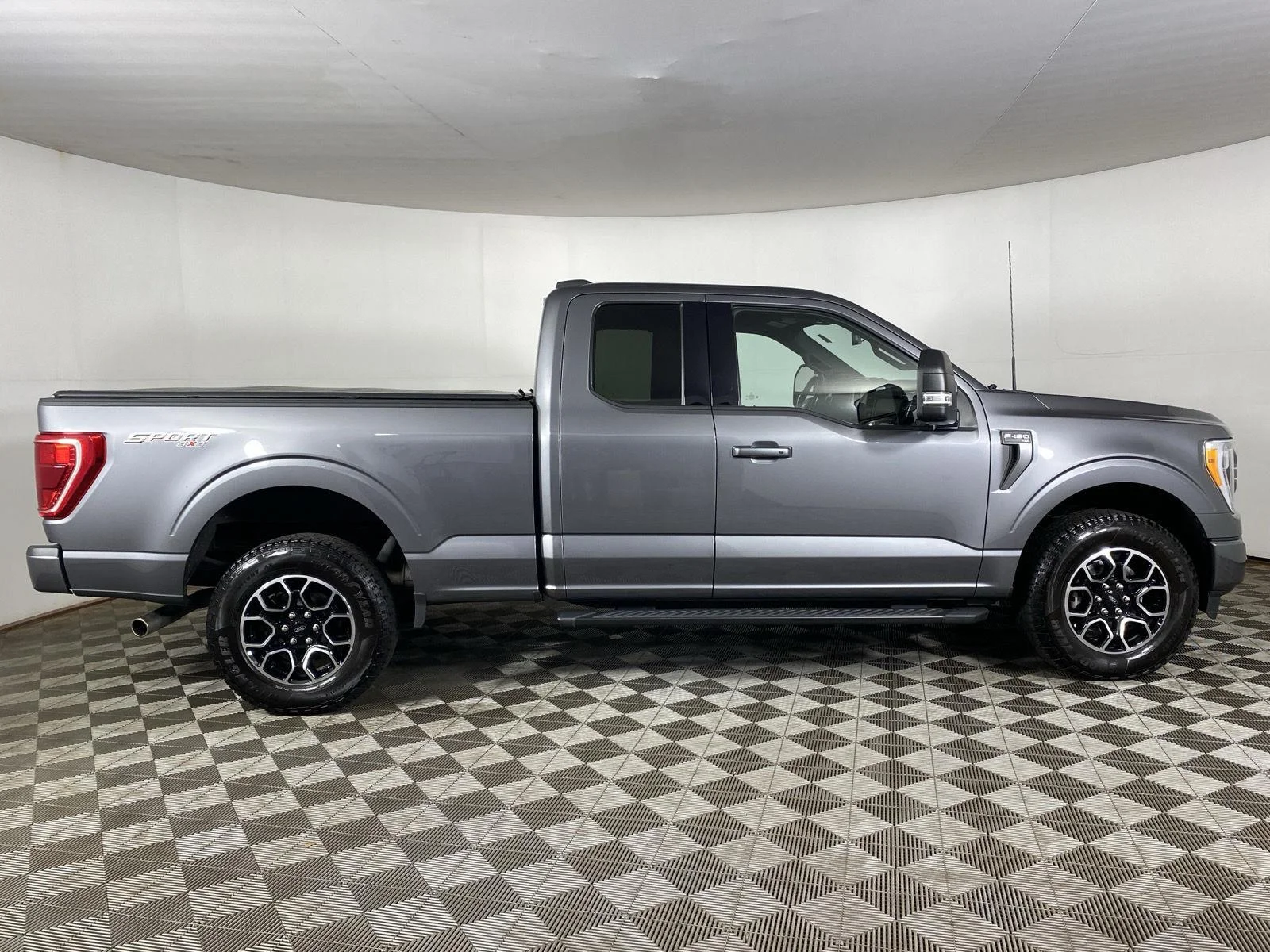 Used 2022 Carbonized Gray Ford XLT image 8