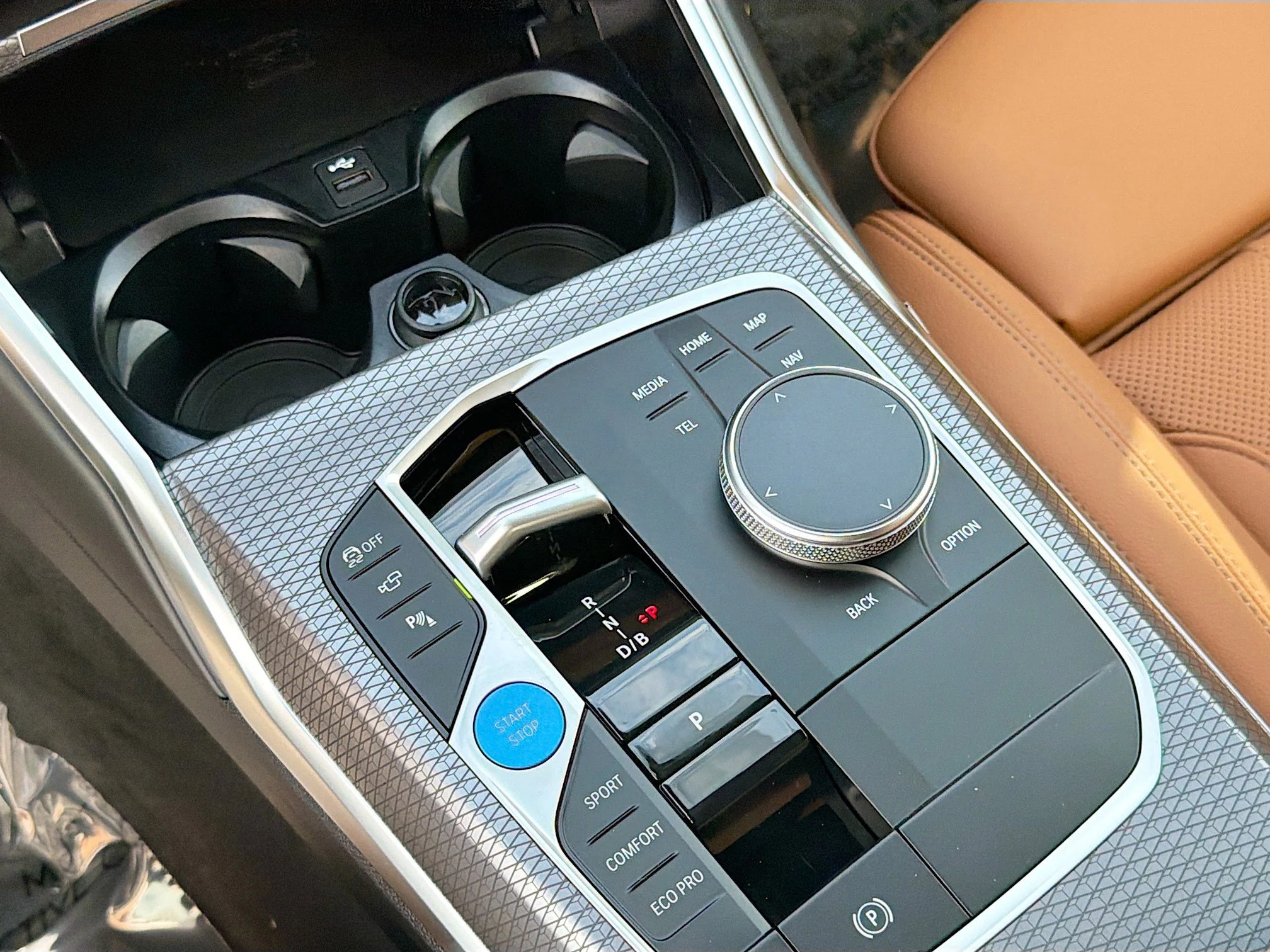 New 2026 Skyscraper Grey Metallic BMW eDrive40 image 28