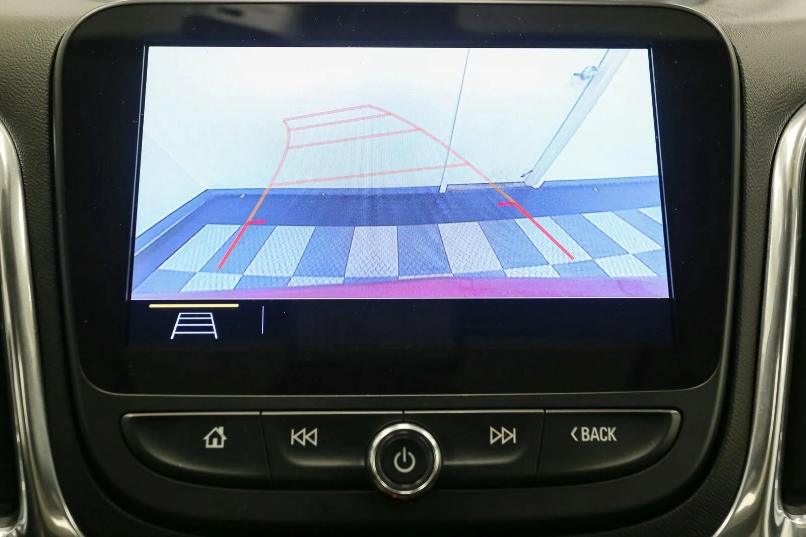 Used 2020 Cajun Red Tintcoat Chevrolet LT image 32