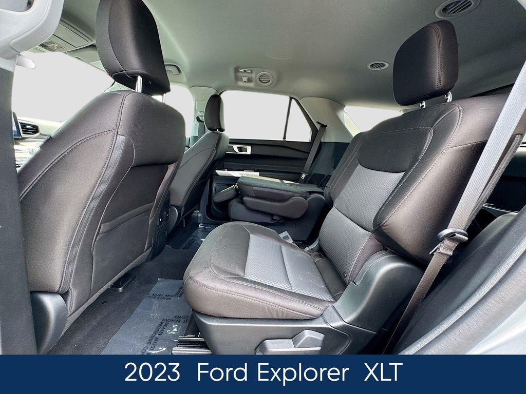 Used 2023 Silver Ford XLT image 34