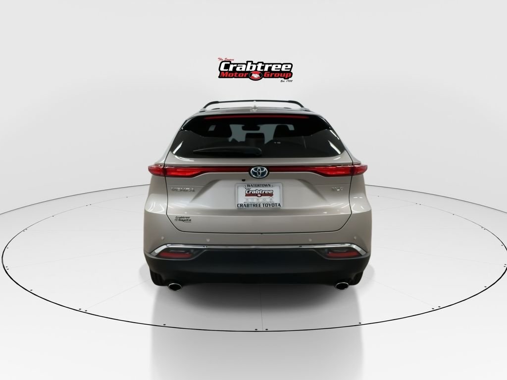 Used 2023 Silver Toyota XLE image 7