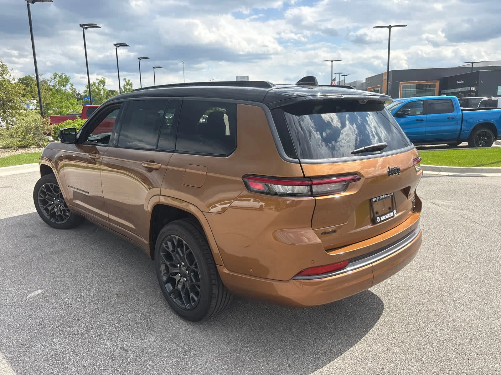 New 2026 Copper Shino Metallic Clear-Coat Exterior Paint Jeep Summit image 7
