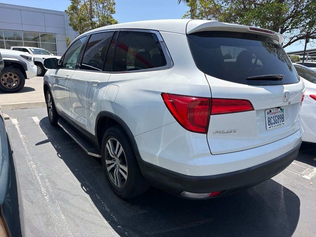 Used 2017 White Diamond Pearl Honda EX image 2