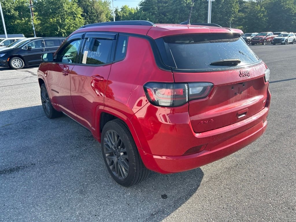 Used 2022 Red Jeep Limited image 8