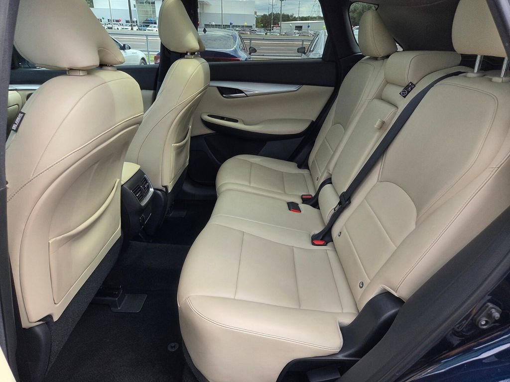 Used 2020 Blue INFINITI LUXE image 6
