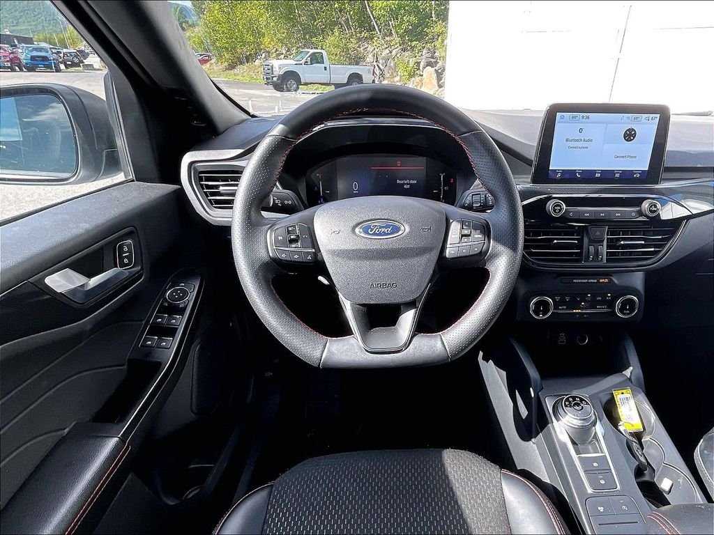 Used 2025 Silver Metallic Ford ST-Line image 17