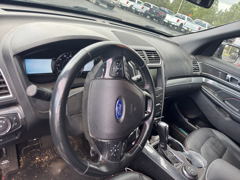 Used 2018 Magnetic Metallic Ford Sport image 7
