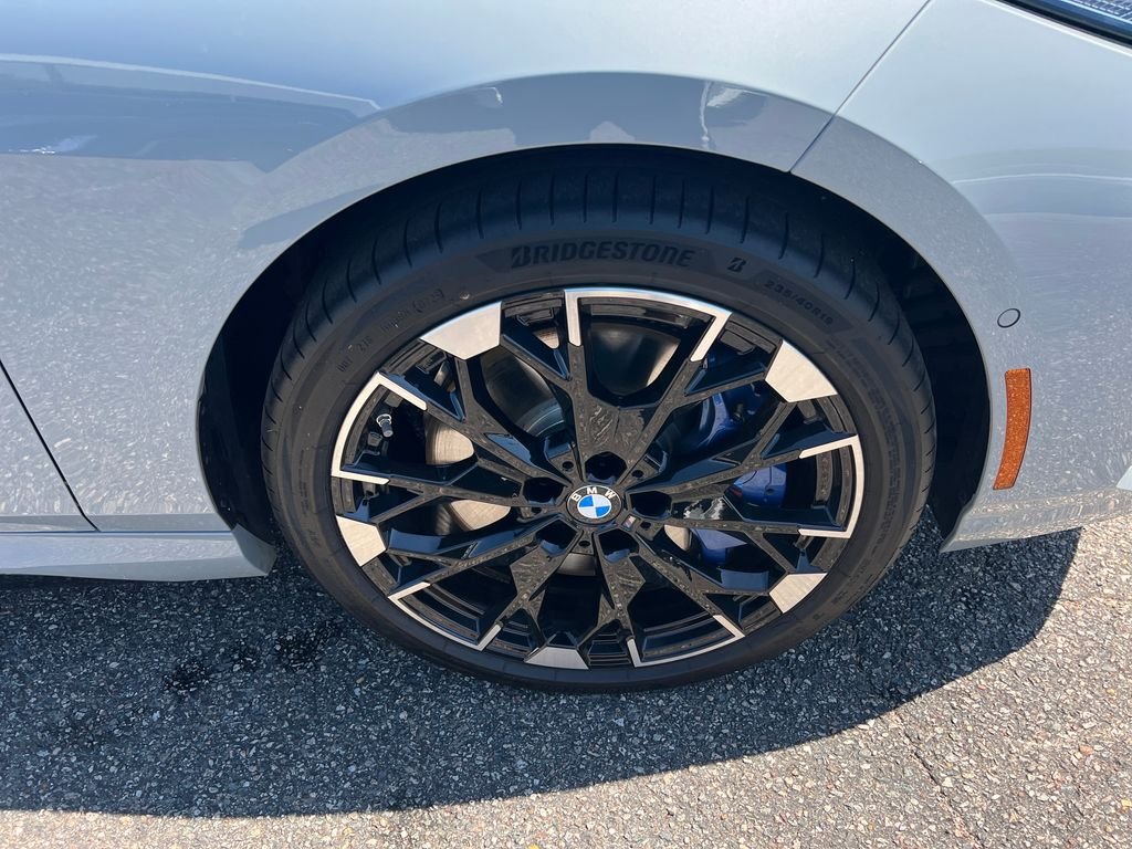 2025 BMW 2 Series M235 - Photo 8