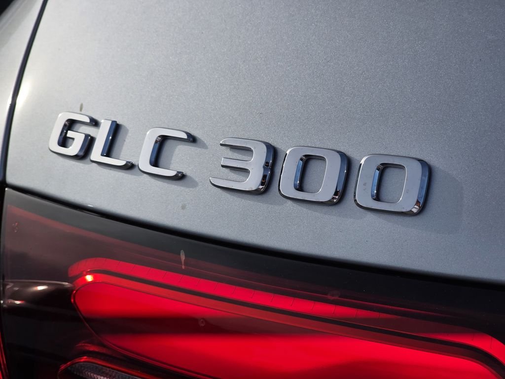 New 2026 Cirrus Silver Metallic Mercedes-Benz GLC 300 image 8