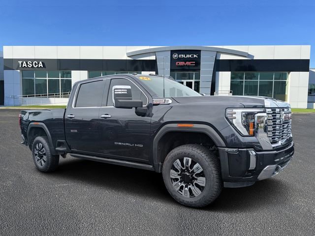 2024 GMC Sierra 4WD Crew Cab Standard Box Denali's photo