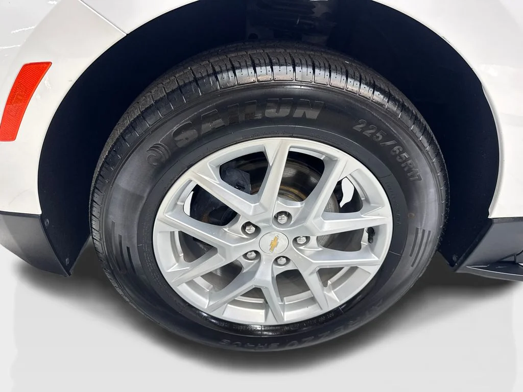 Used 2024 White Chevrolet LT image 89