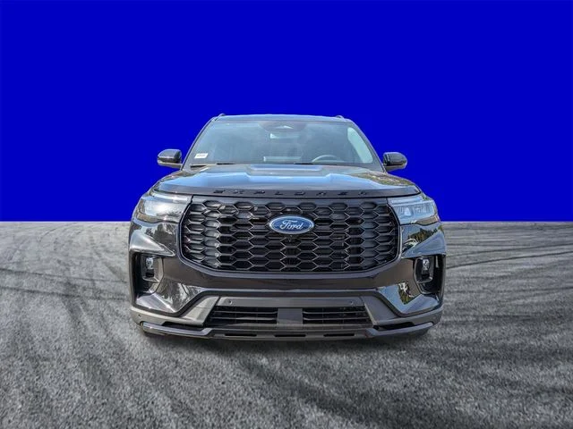 New 2026 Agate Black Metallic Ford ST-Line image 9