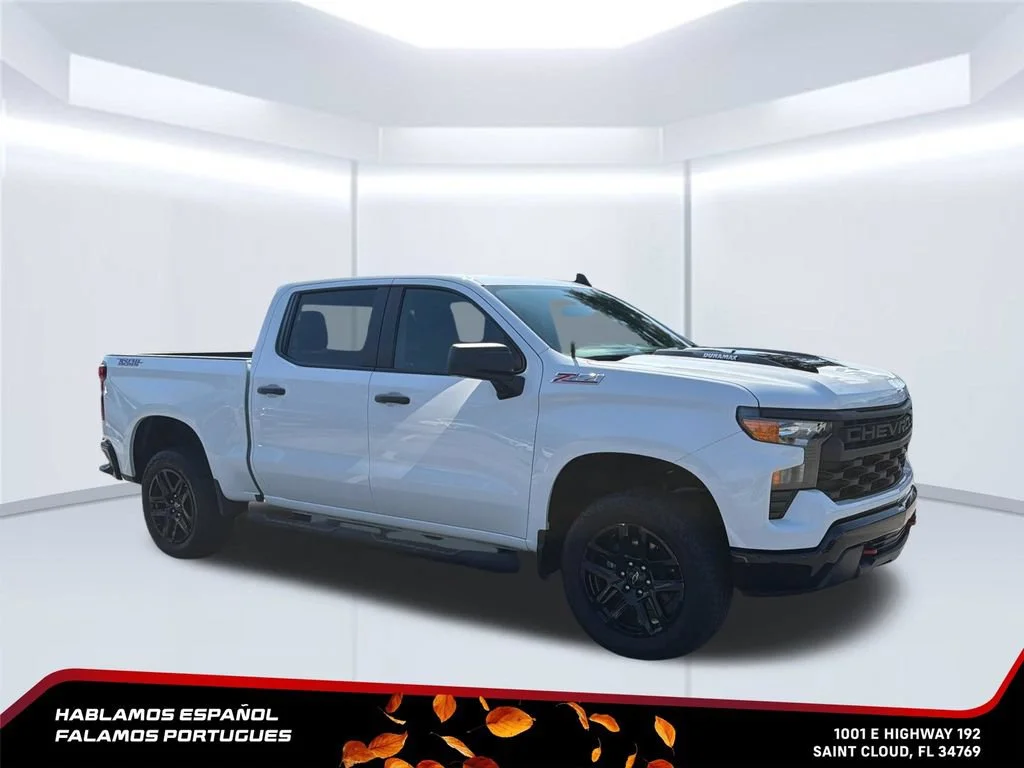 Used 2025 Summit White Chevrolet Custom Trail Boss image 8