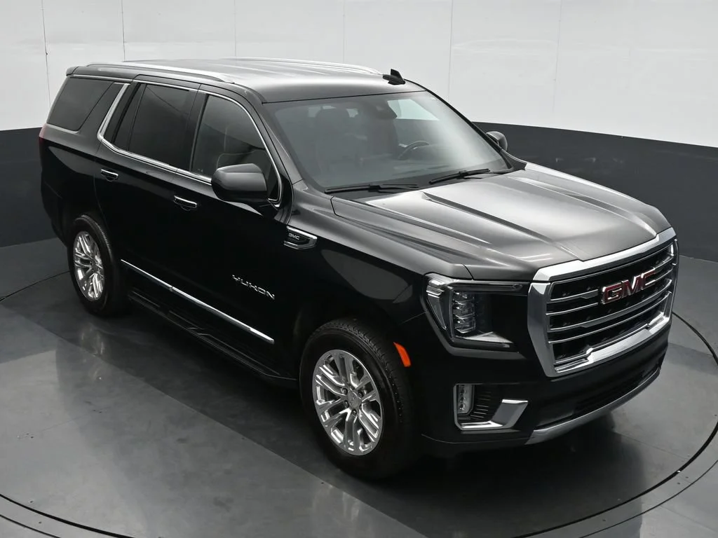 Used 2024 Black GMC SLT image 26