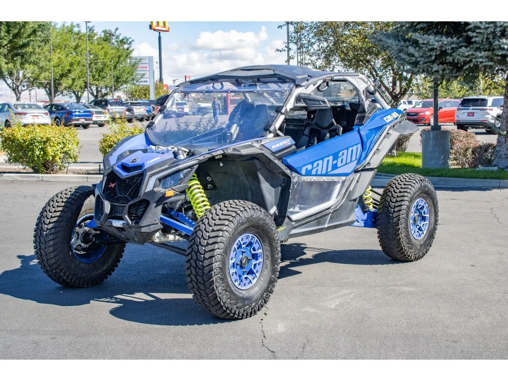 Used 2020  CAN AM  image 4