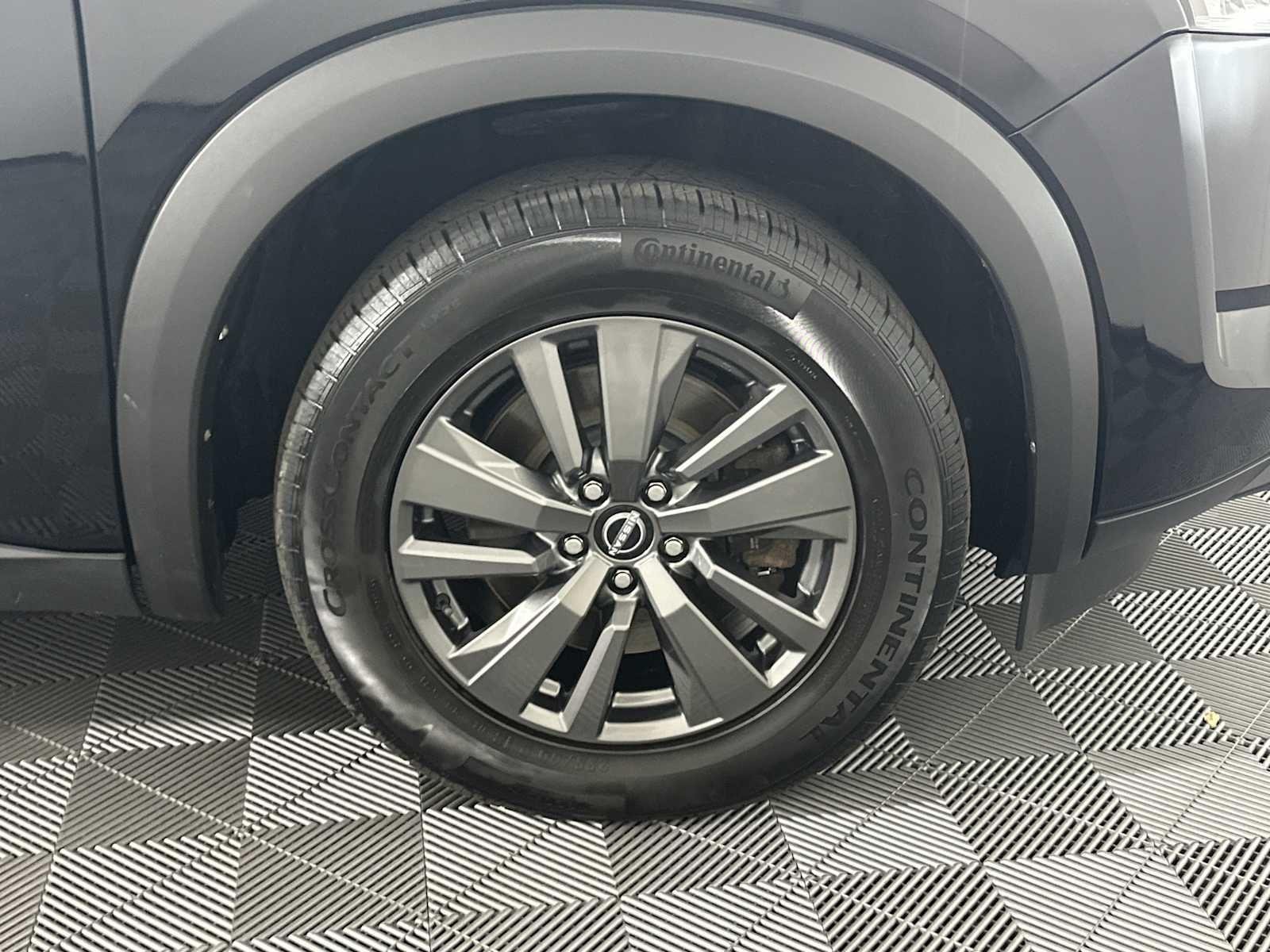 Used 2022 Super Black Nissan S image 14