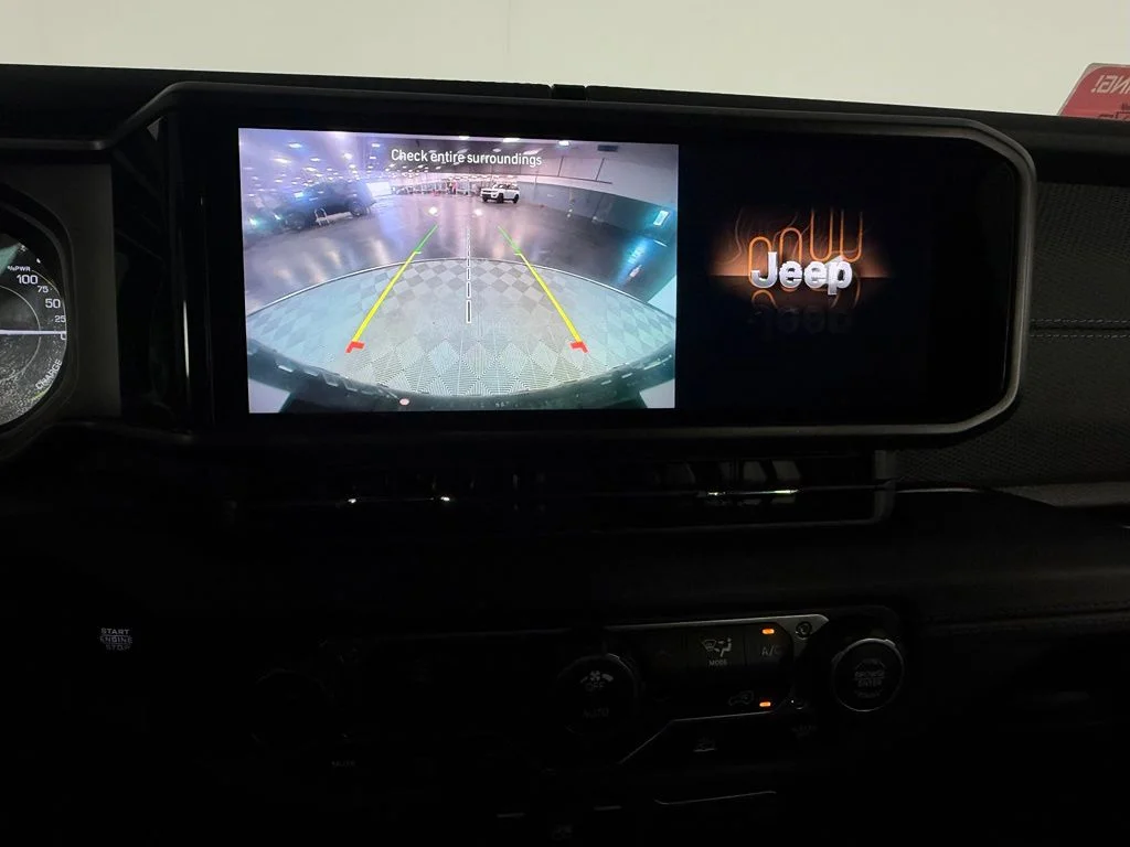 Used 2024  Jeep Rubicon 4xe image 19