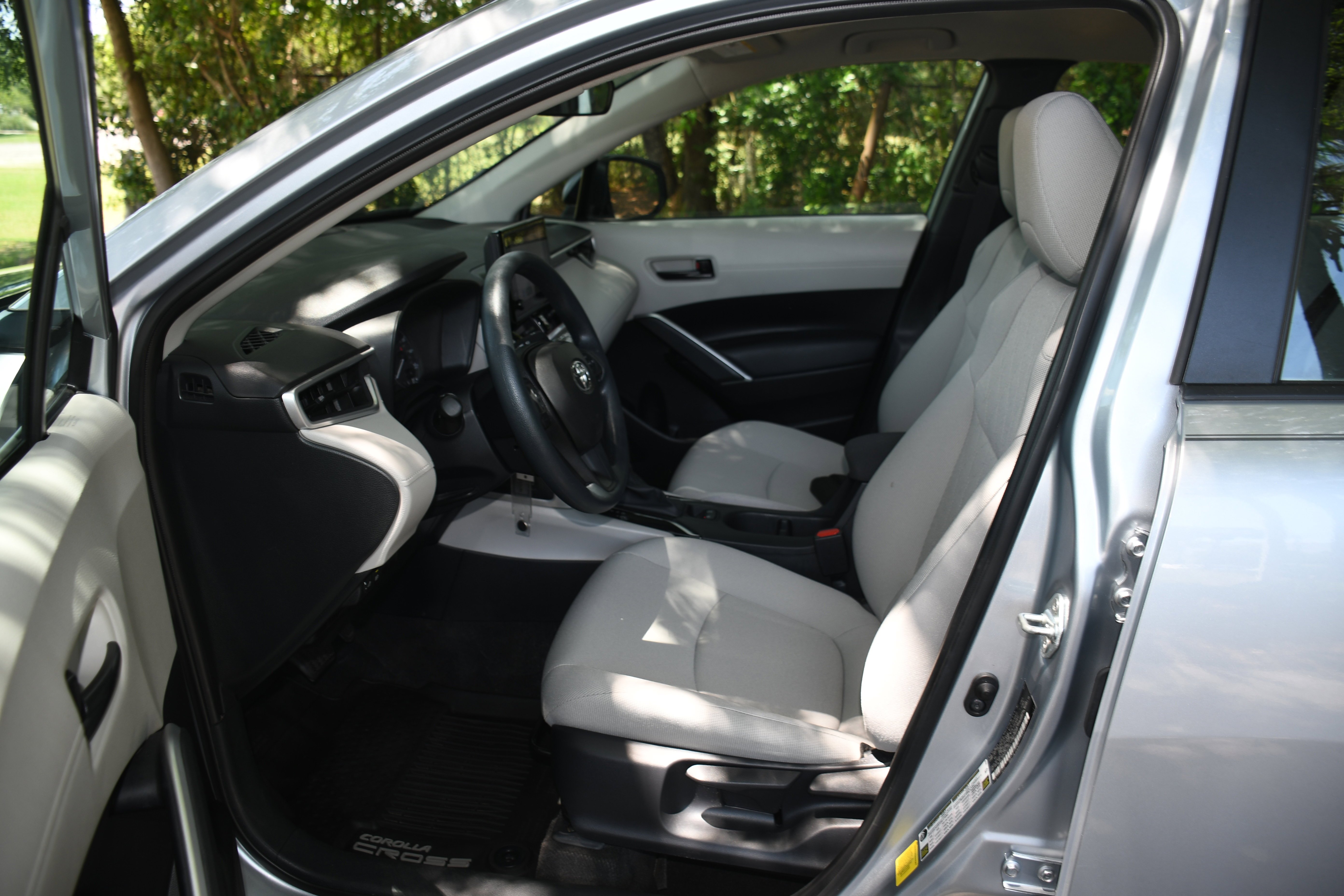 Used 2024 Silver Toyota L image 7