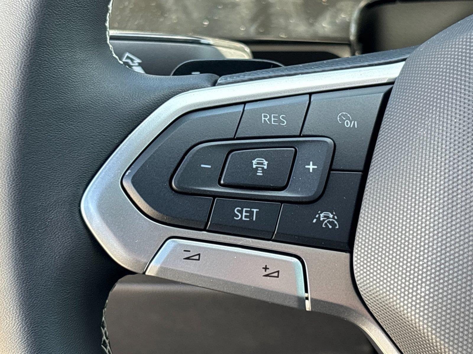 2025 Volkswagen Atlas Cross Sport SEL - Photo 19