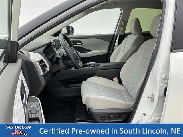 Certified Used 2023 Pearl White Tricoat Nissan SV image 17