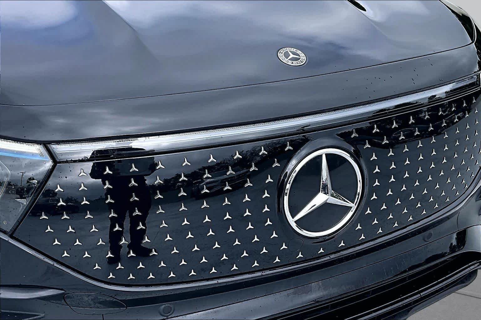 Used 2024 Night Black Mercedes-Benz EQB 250+ image 28