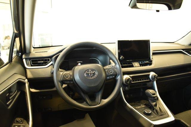 Certified Used 2025 MAGNETIC GRAY MET. Toyota  image 15