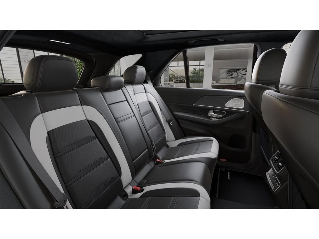 New 2026 MANUFAKTUR Silicon Grey Mercedes-AMG AMG® GLE 63 S 4MATIC+ SUV image 5