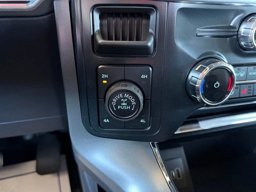 New 2026 Silver Metallic Ford Lariat image 25