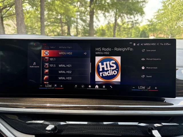 Used 2024 Gray BMW xDrive40i image 16