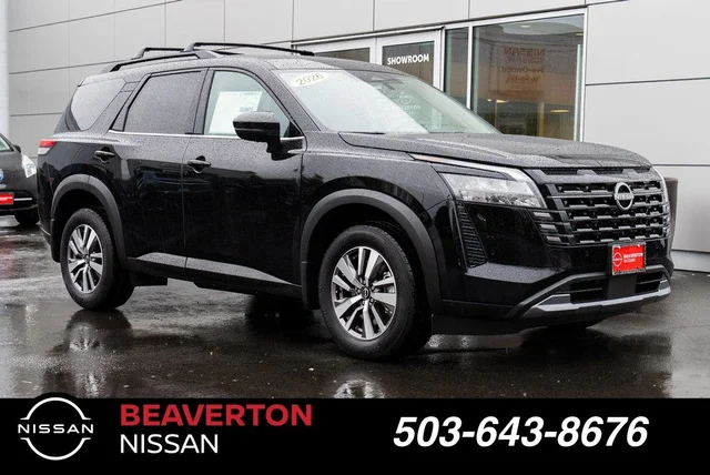 2026 Nissan Pathfinder SL