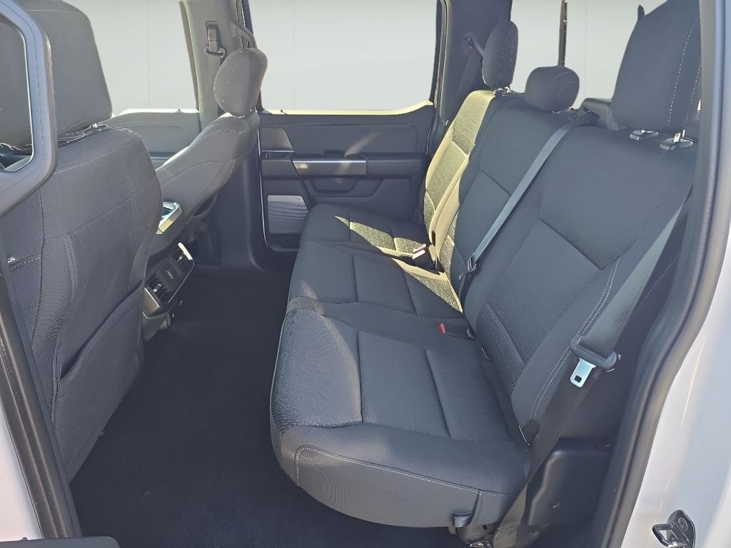 Used 2021 White Ford  image 30