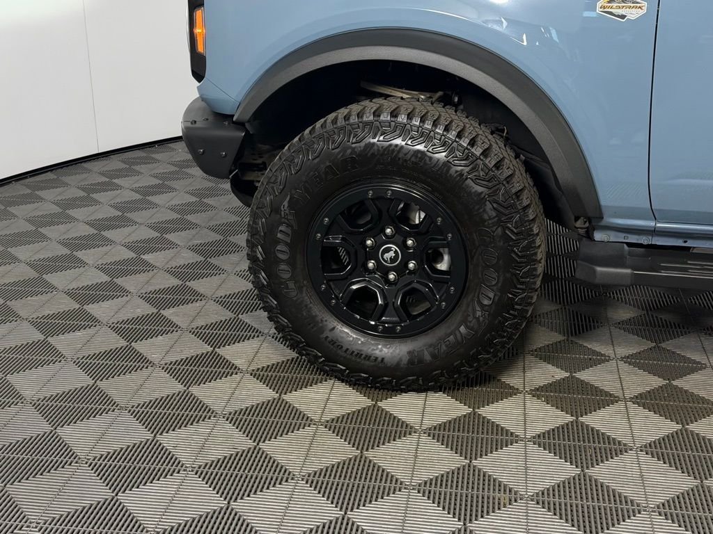 Used 2023 Blue Ford Wildtrak image 11