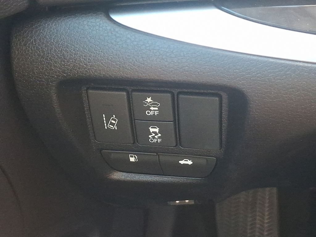 Used 2018 Bellanova White Pearl Acura 2.4L image 25