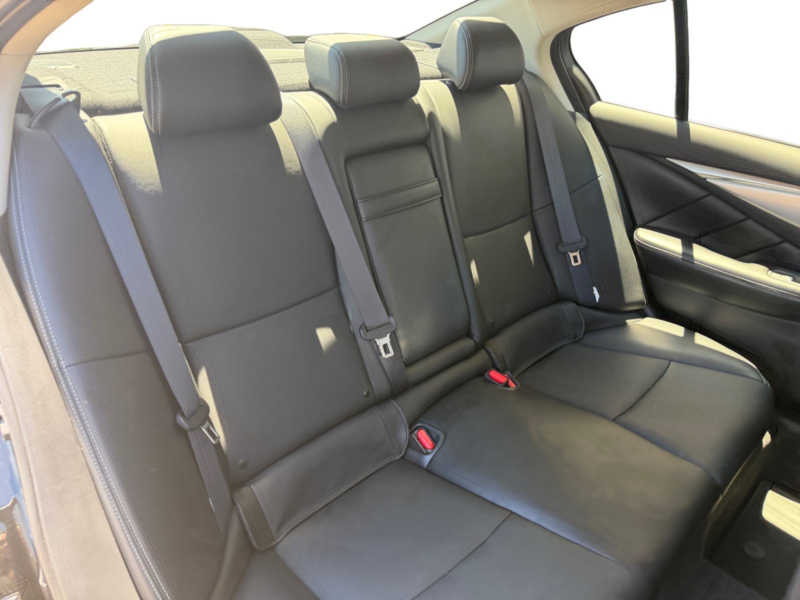 Used 2023 Black Obsidian INFINITI LUXE image 33