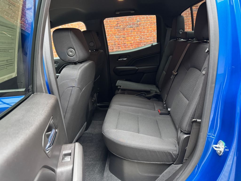 Used 2023 Blue Chevrolet LT image 21